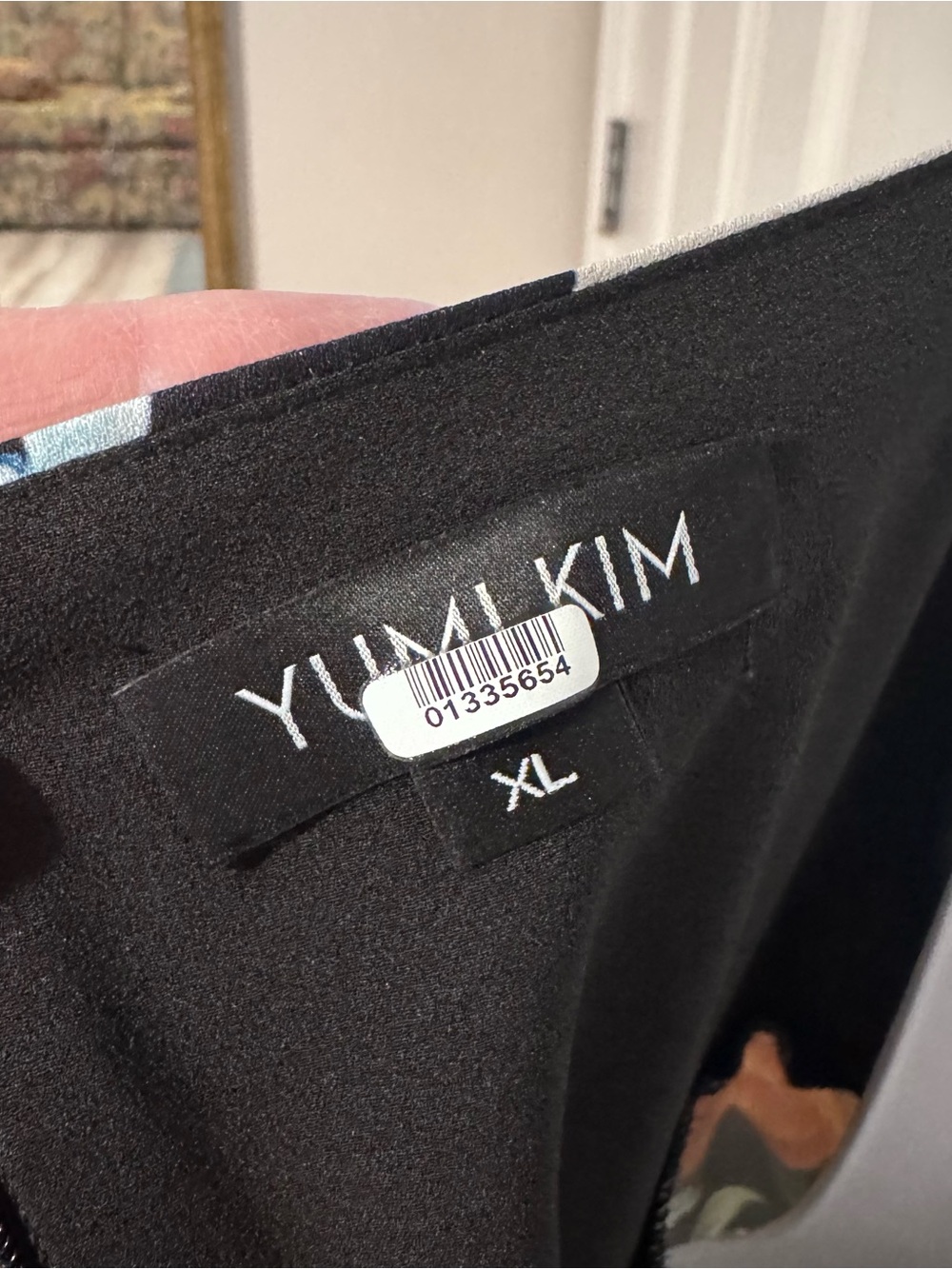 Floral Yumi Kim Romper XL - Picture 6 of 8